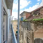 Modern Bica Dos Olhos