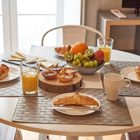 Modern Bica Dos Olhos * Lisboa