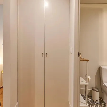 Apartment Modern Bica Dos Olhos Lisbon