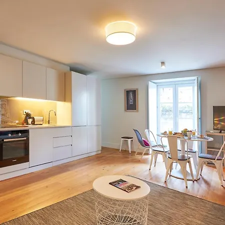Modern Bica Dos Olhos Apartment *