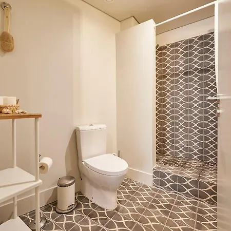 Modern Bica Dos Olhos Apartment